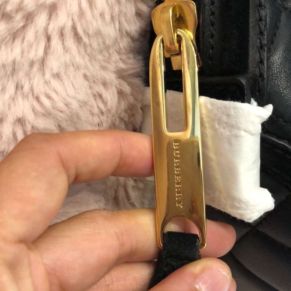 Burberry fox head purse - Picture 9 of 16